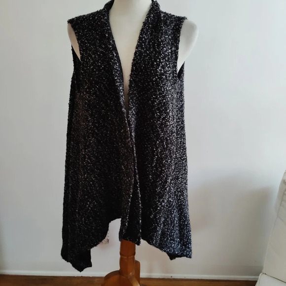 Lord & Taylor Duster Knit Sweater / Boucle / B&W / Size Large - Picture 2 of 5